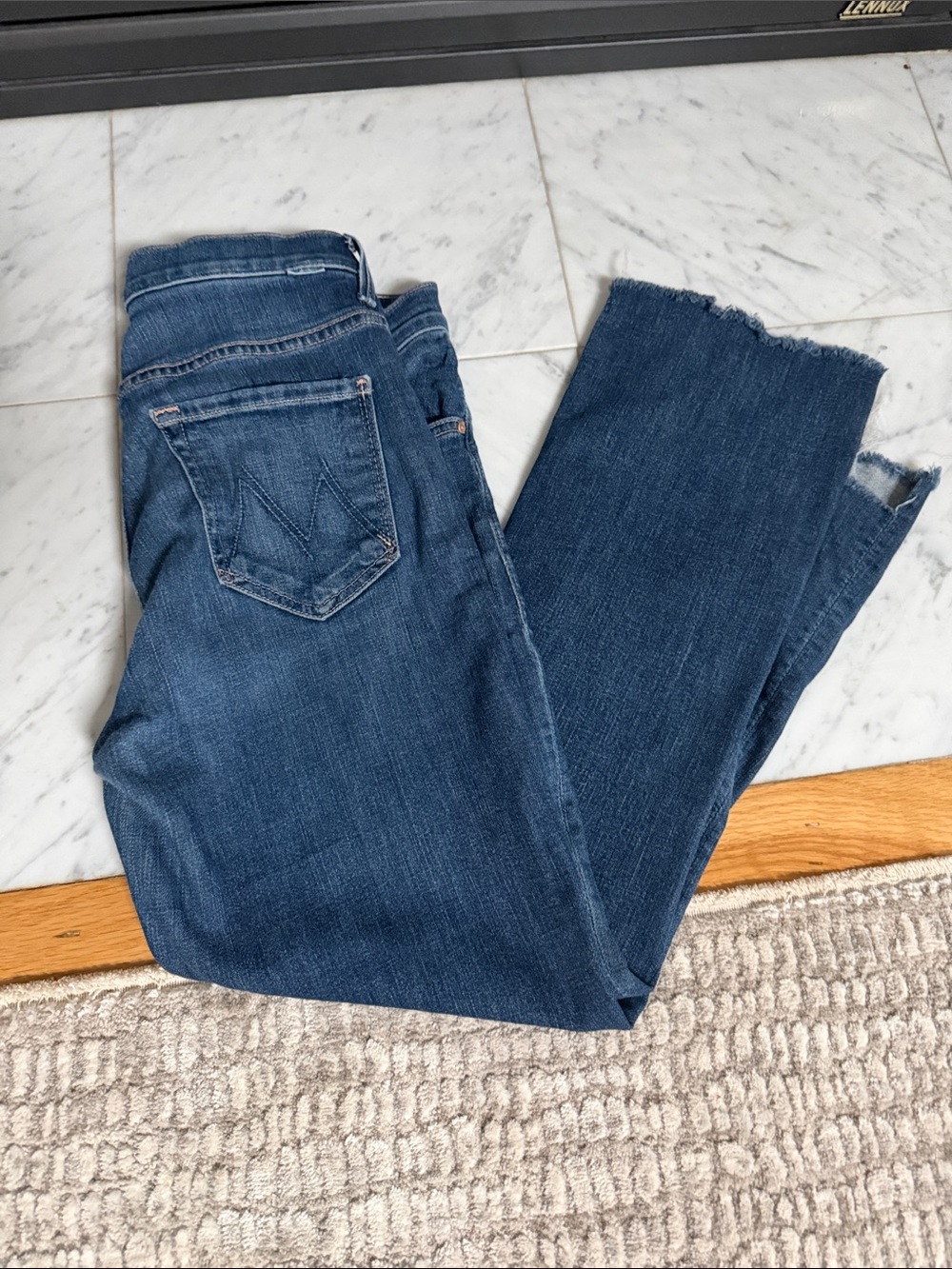 MOTHER Dark Blue insider Crop Fray Straight Jeans size 28